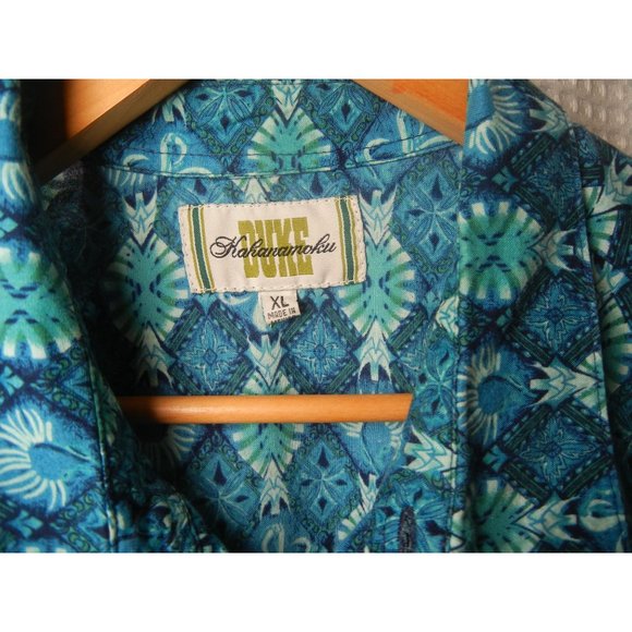 Blue print Hawaiian Shirt, Duke Kahanamona  XL coconut buttons gently preowned - Picture 5 of 7